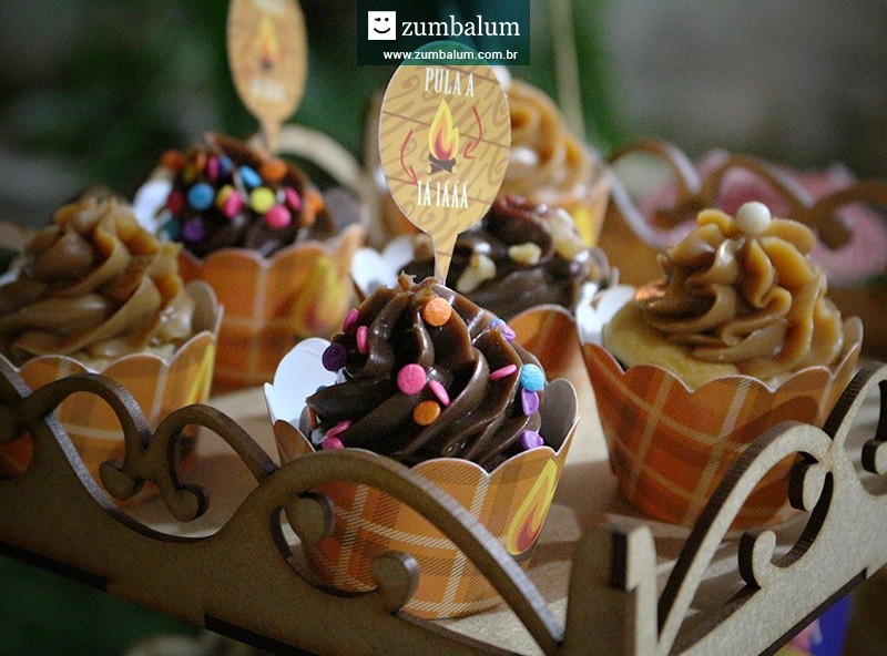 Papelaria para cupcake personalizada no tema festa junina infantil