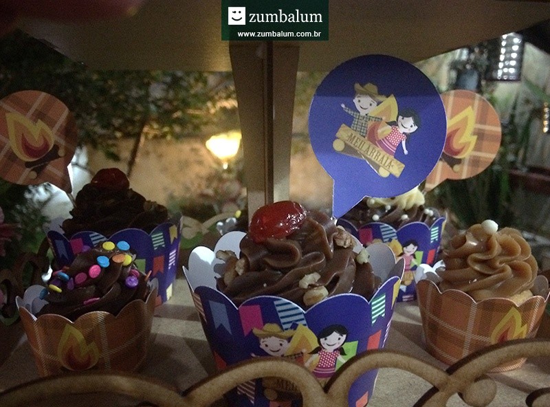 Forminha para cupcake personalizada no tema festa junina infantil